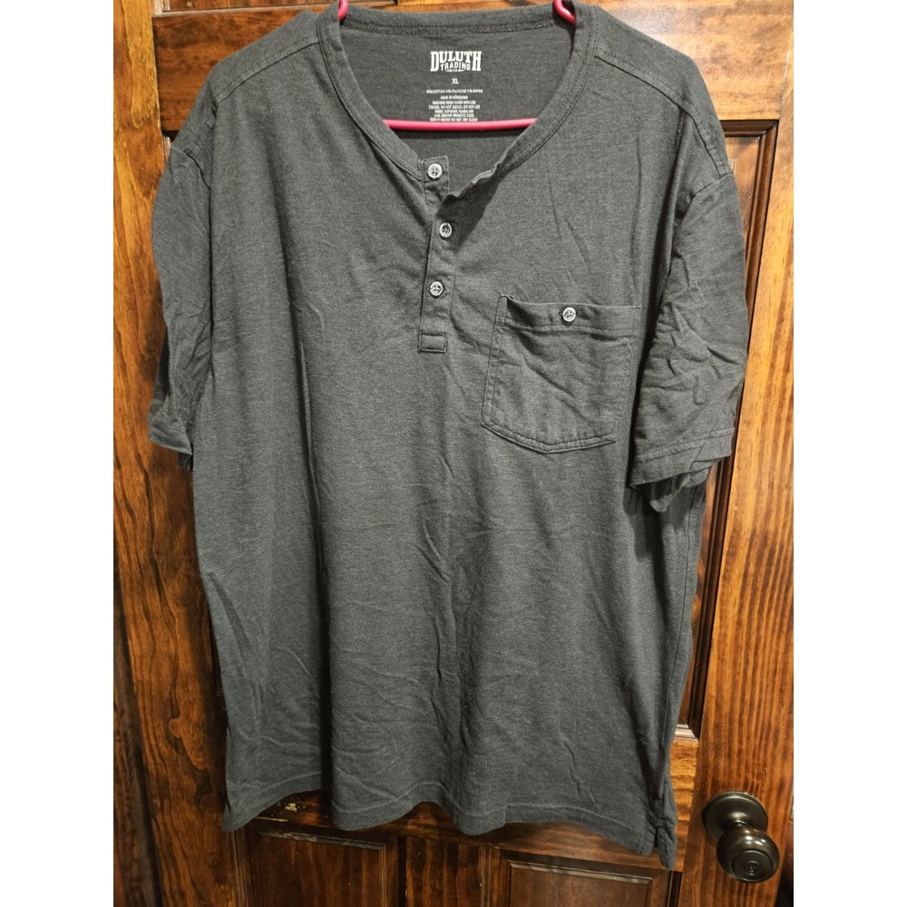 Duluth Trading Co Mens XL Henley T-Shirt Short Sleeve Pocket Gray Off Black